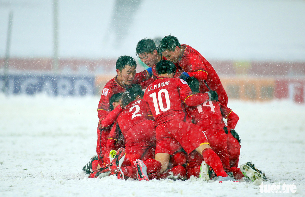 Vietnamese footballers celebrate their equalizer in the 2018 AFC U23 Championship final against Uzbekistan on January 27, 2018 in China. The Vietnamese lost 1-2 to the Uzbeks in 120 minutes but they still made history as the runners-up of the tournament.