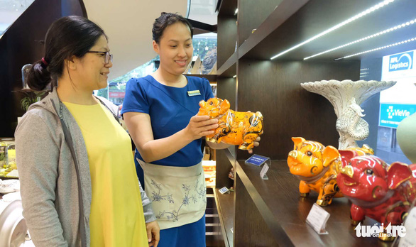 Vietnamese businesses promote ceramics, porcelain for Lunar New Year