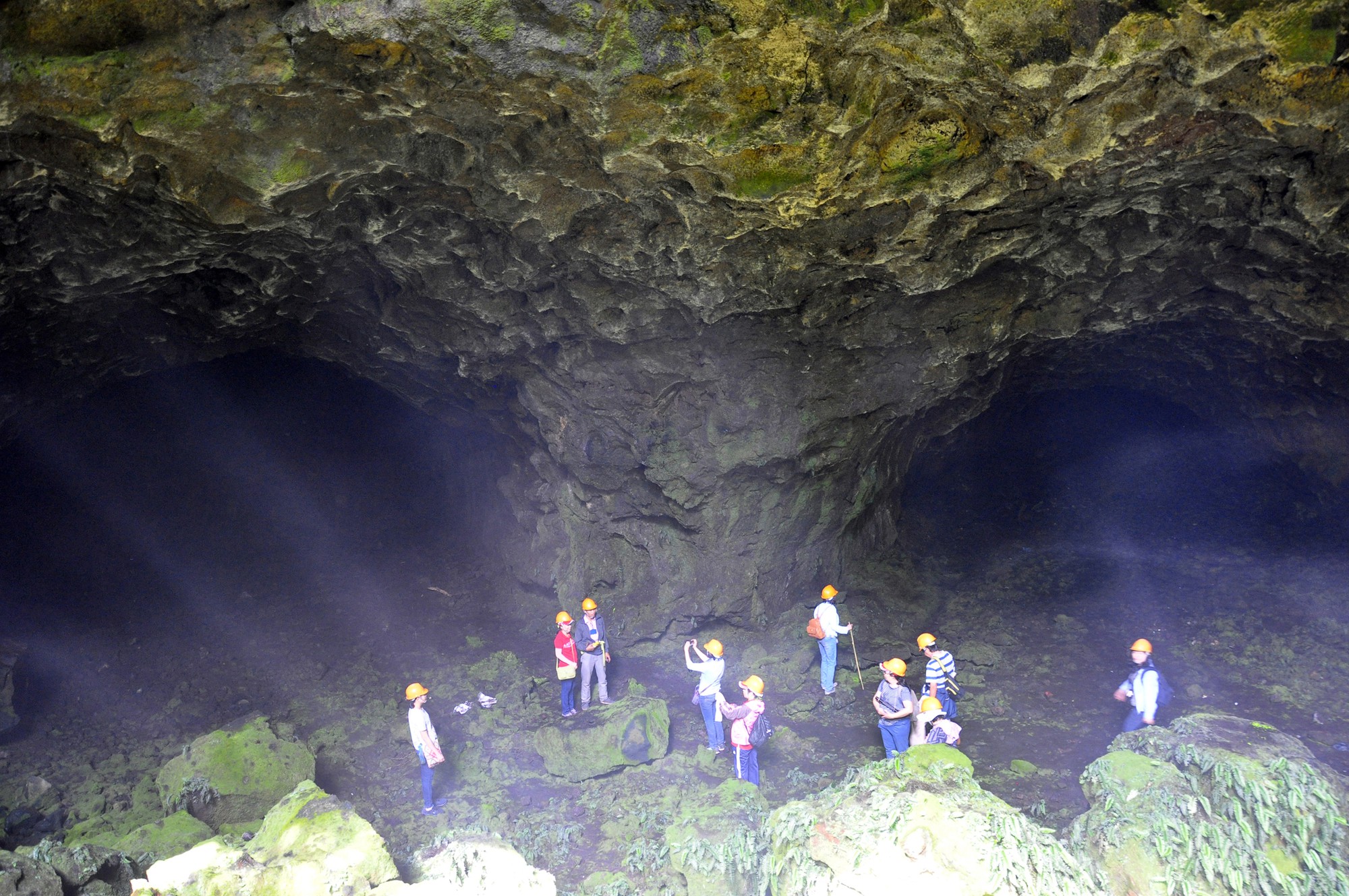 The inside of the C8 lava cave in Dak Nong Province, Vietnam’s Central Highlands. Photo: Tuoi Tre
