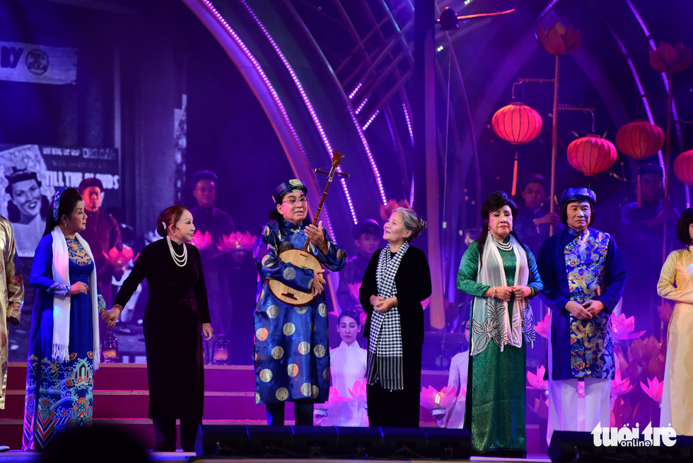 Artists perform at a ceremony celebrating 100 years of the development of ‘cai luong’ in Ho Chi Minh City on January 13, 2019. Photo: Tuoi Tre