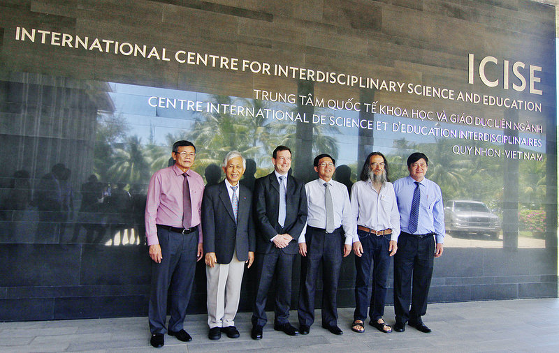 Tran Thanh Van (second left) poses for pictures at the International Center for Interdisciplinary Science and Education (ICISE) in Binh Dinh Province, south-central Vietnam. Photo: ICISE