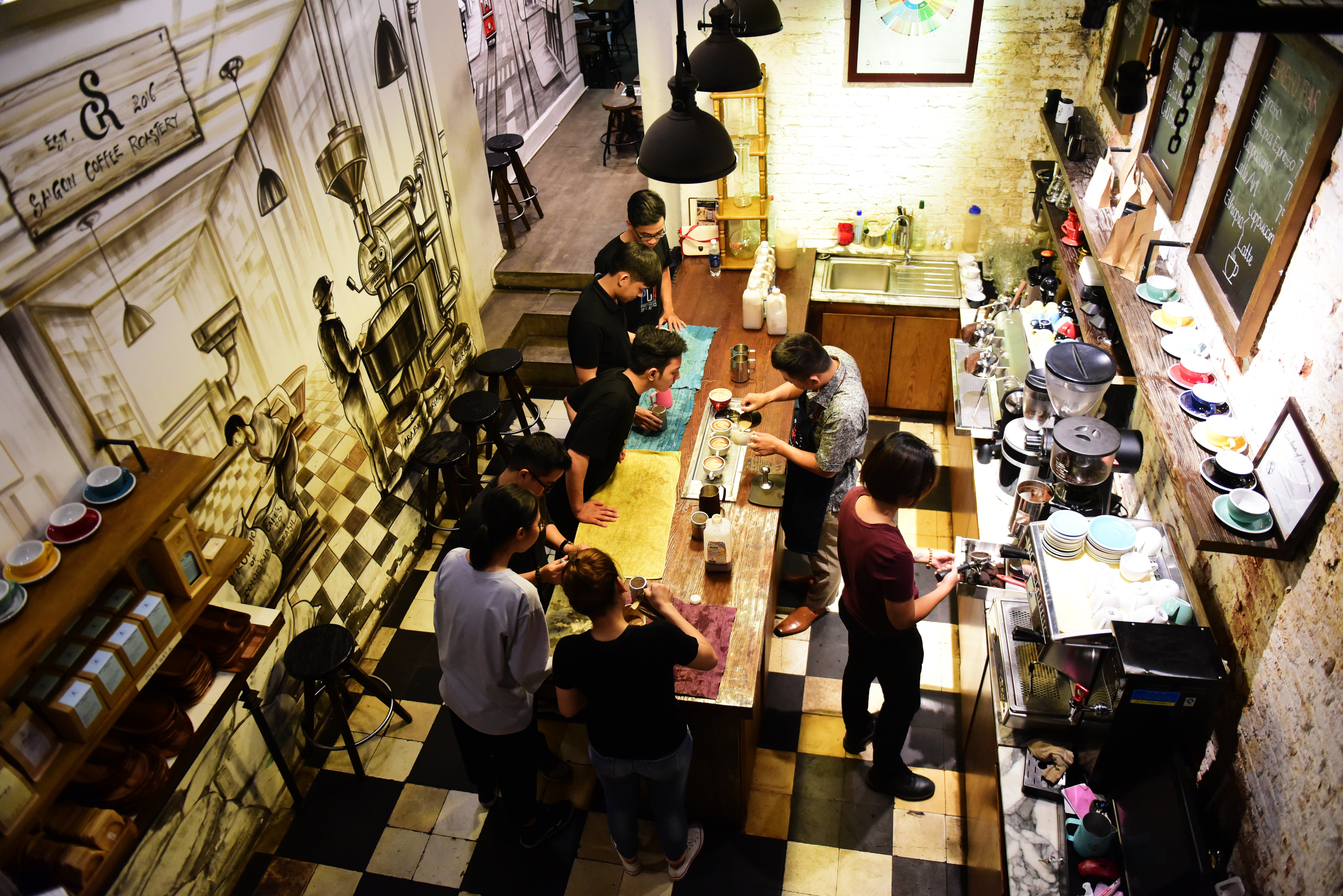 The barista class of Phap Vo at Saigon Coffee Roastery. Photo: Quang Dinh/ Tuoi Tre
