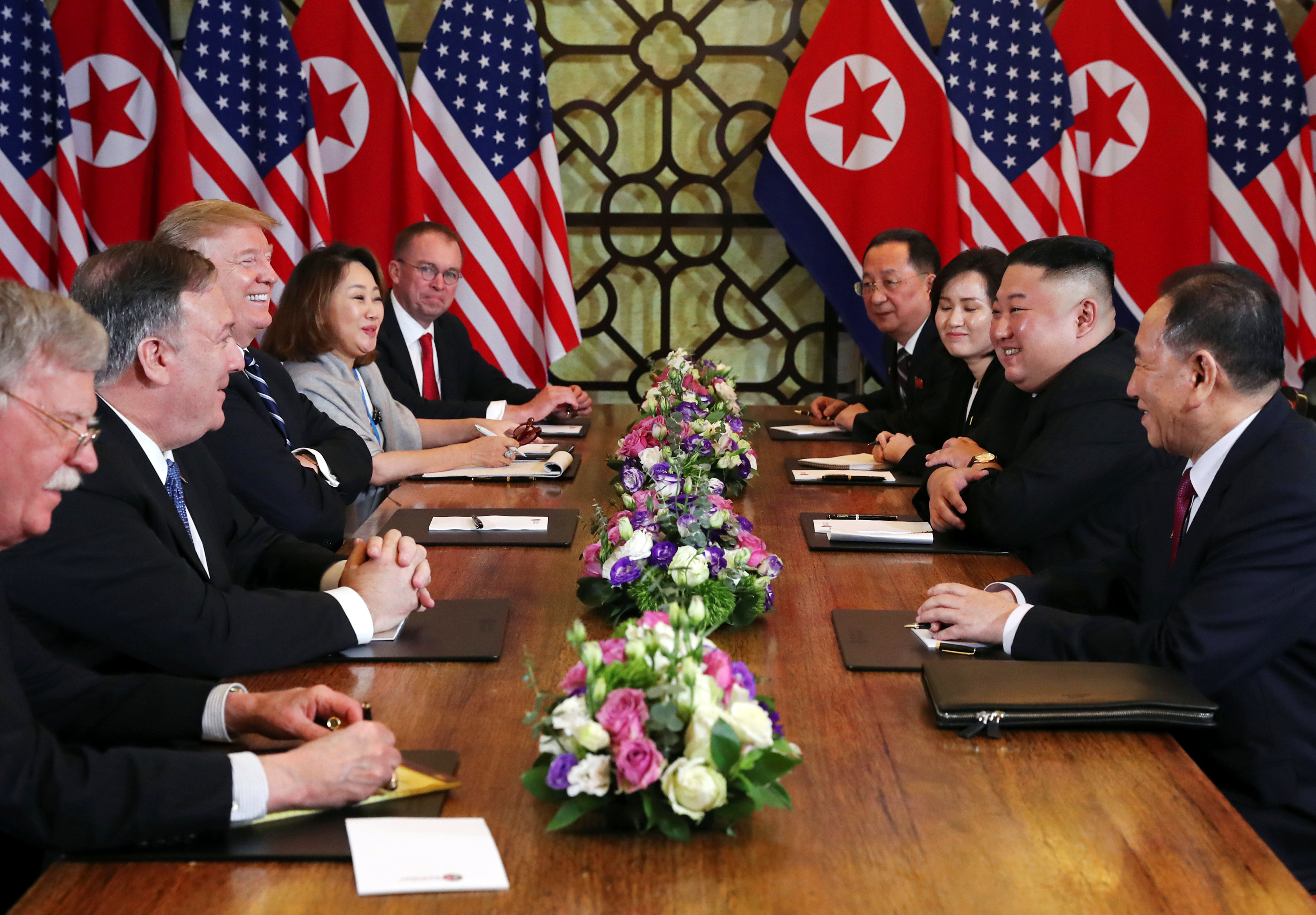 North Korea's leader Kim Jong Un and U.S. President Donald Trump attend the extended bilateral meeting in the Metropole hotel with their aides, during the second North Korea-U.S. summit in Hanoi, Vietnam February 28, 2019. Photo: Reuters