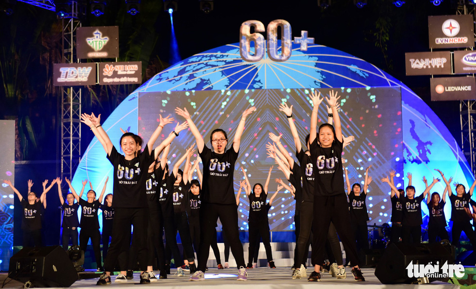 A flashmob during the event in Ho Chi Minh City. Photo: Duyen Phan / Tuoi Tre