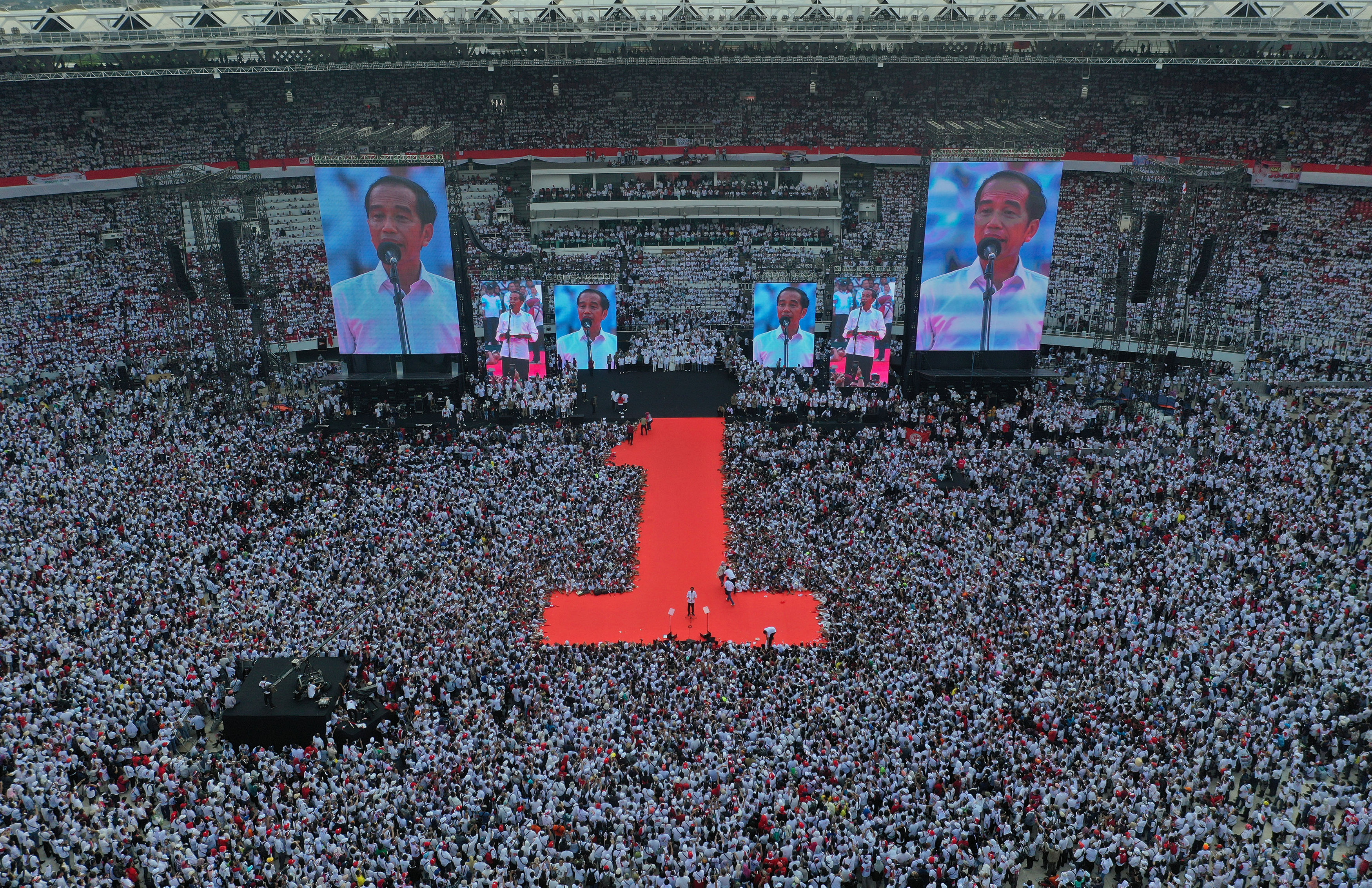 Indonesia's incumbent presidential candidate addresses to supporters during a campaign rally at Gelora Bung Karno stadium in Jakarta, Indonesia, April 13, 2019 in this photo taken by Antara Foto.  Photo: Reuters