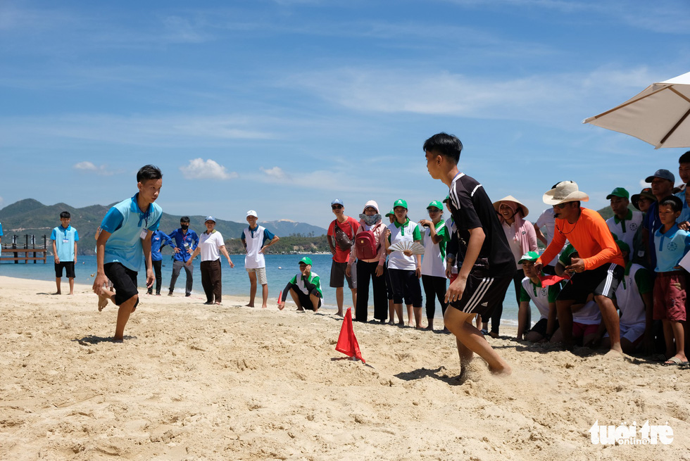 Disabled children take part in activities during the 7th Disabled Children’s Festival on Hon Tam Island off Nha Trang, Vietnam on May 31, 2019. Photo: Dinh Cuong / Tuoi Tre