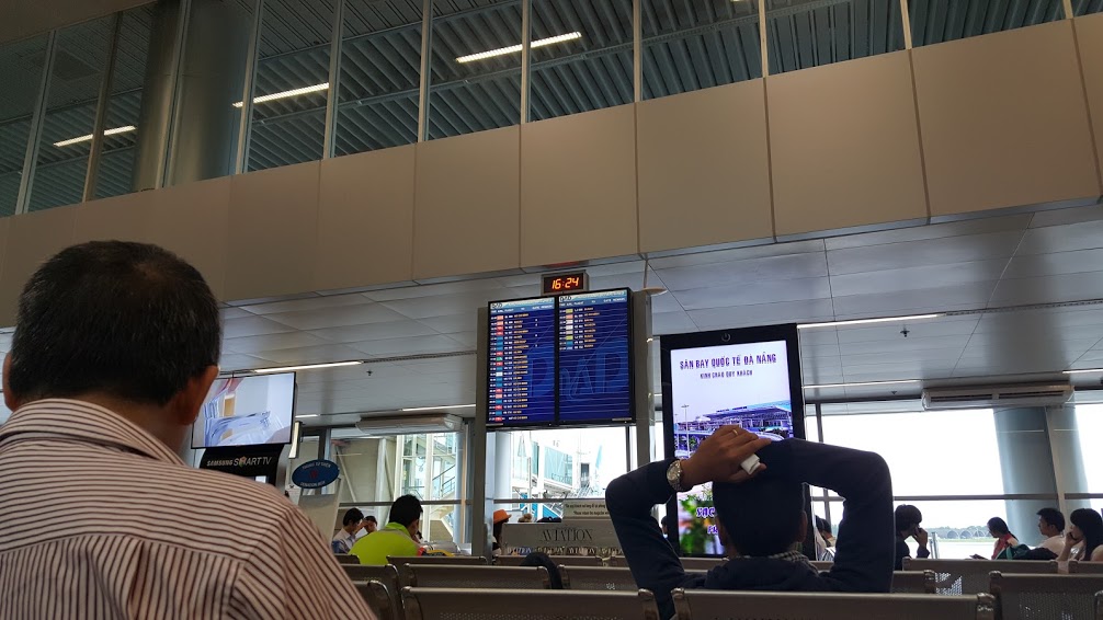 Passengers prepare for boarding at the Da Nang International Airport in Da Nang, Vietnam. Photo: Son Luong / Tuoi Tre News