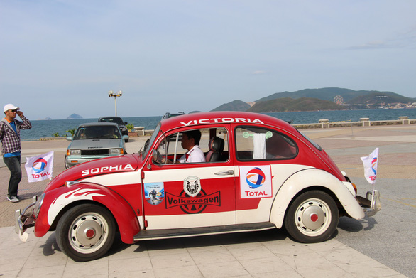 Vintage automobiles are showcased in Nha Trang City, Vietnam on June 9, 2019. Photo: Thai Thinh / Tuoi Tre