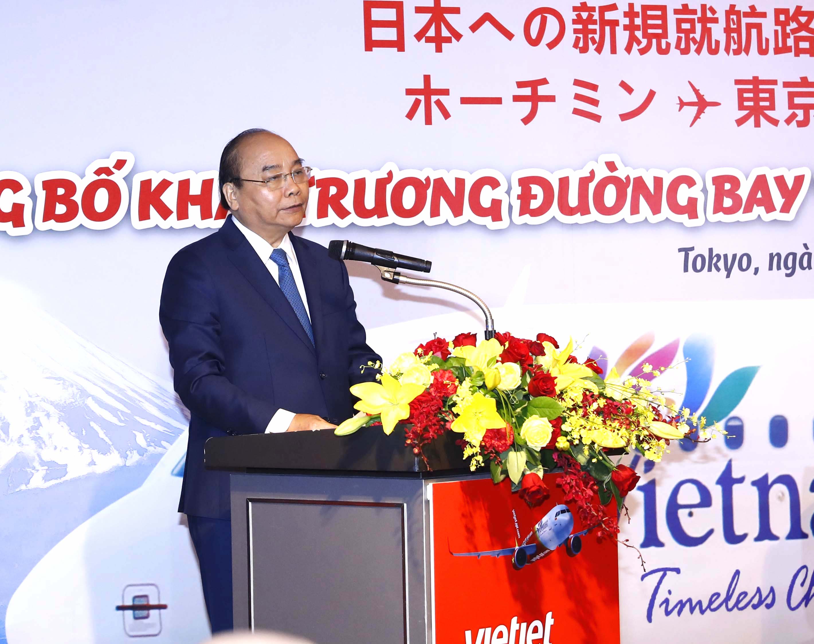 Vietnam's Prime Minister Nguyen Xuan Phuc attends and gives a congratulation remark at Vietjet’s ceremony n Tokyo on July 1, 2019. Photo: Vietjet