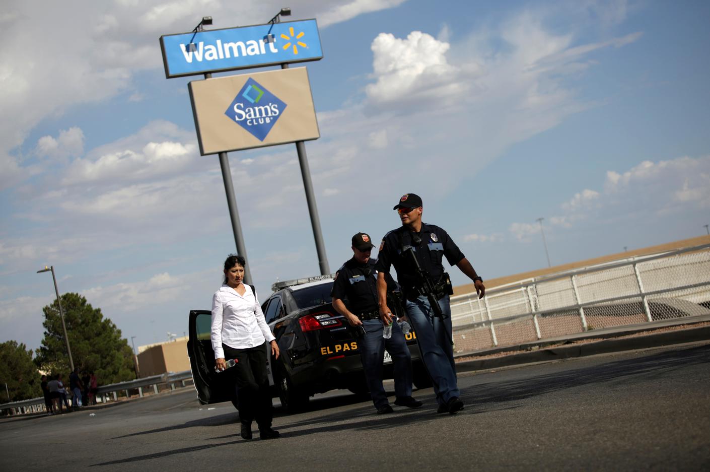 Gunman Kills 20, Wounds 26 At Walmart Store In El Paso, Texas | Tuoi ...