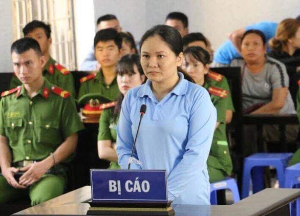 Vietnamese woman gets death penalty for smuggling 22 bricks of heroin ...