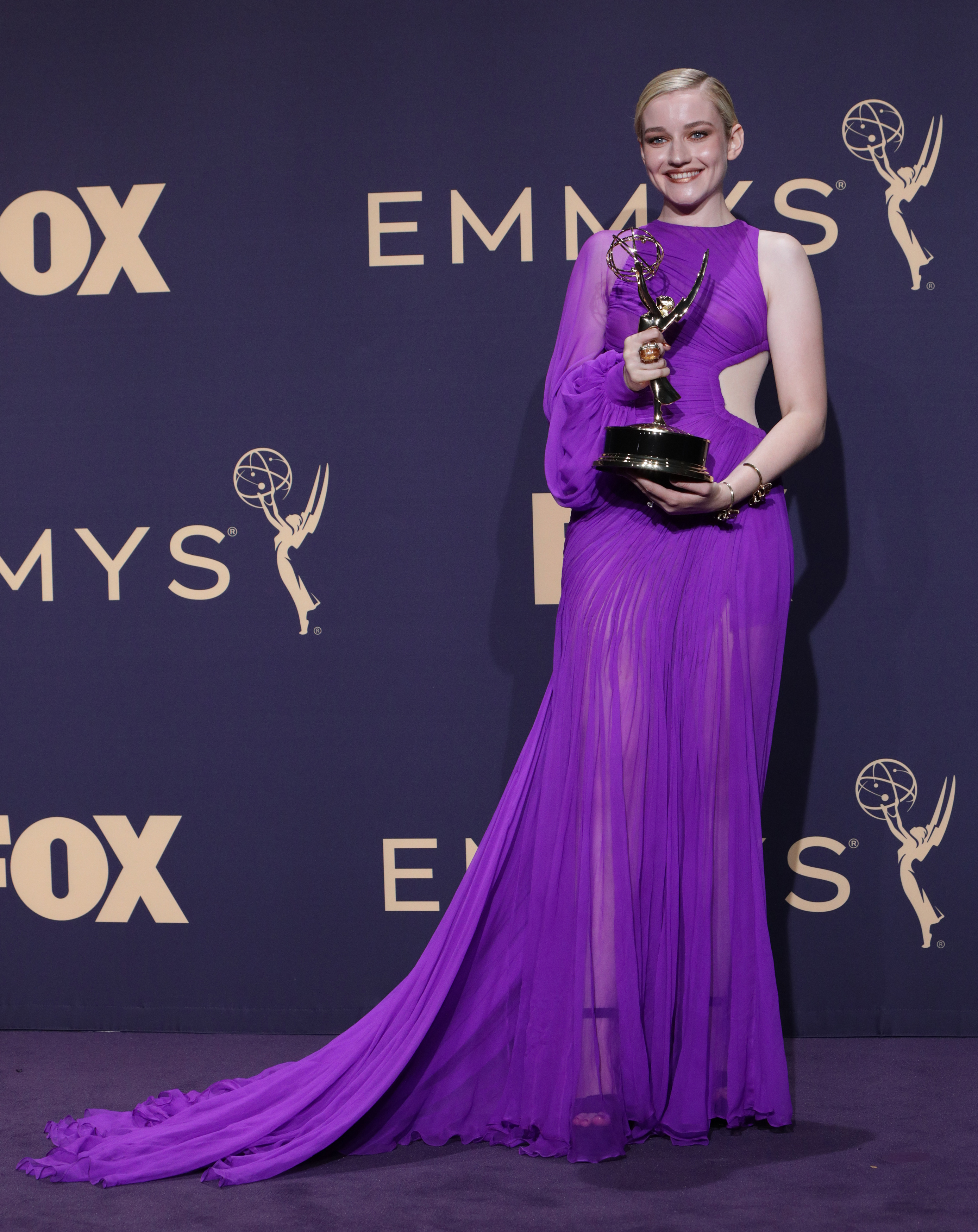 Julia Garner poses backstage with her Outstanding Supporting Actress in a Drama Series award for Ozark  at the 71st Primetime Emmy Awards in Los Angeles, California, U.S. on September 22,2019. Photo: Reuters