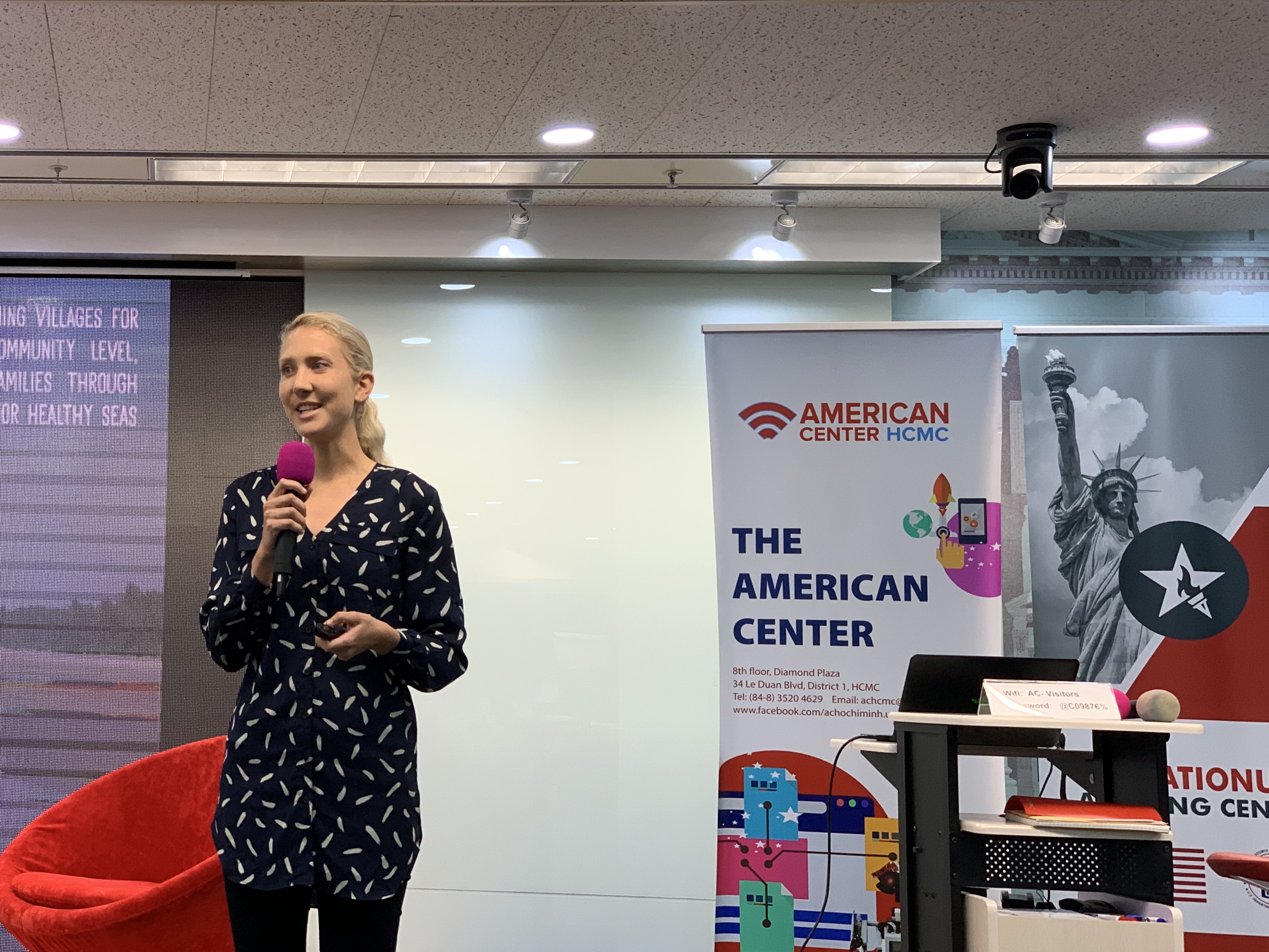 The U.S. social-ecologist Emi Koch speaks at a film screening and panel discussion at the American Center in Ho Chi Minh City on December 9, 2019. Photo: Bao Anh / Tuoi Tre News