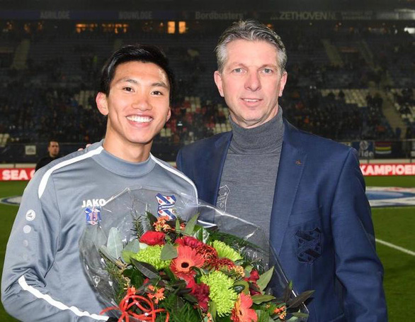Vietnam’s Doan Van Hau publicly honored at Dutch club’s stadium for SEA Games gold medal