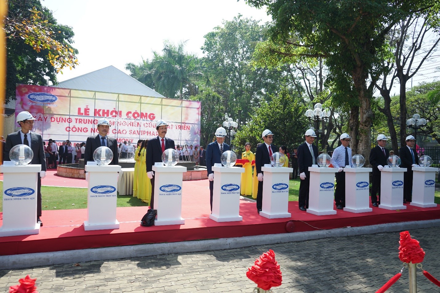 Officials and SaVipharm leaders take part inn a groundbreaking ritual for the firm's new high-tech research and development center in Ho Chi Minh City on January 7, 2020. Photo: SaVipharm