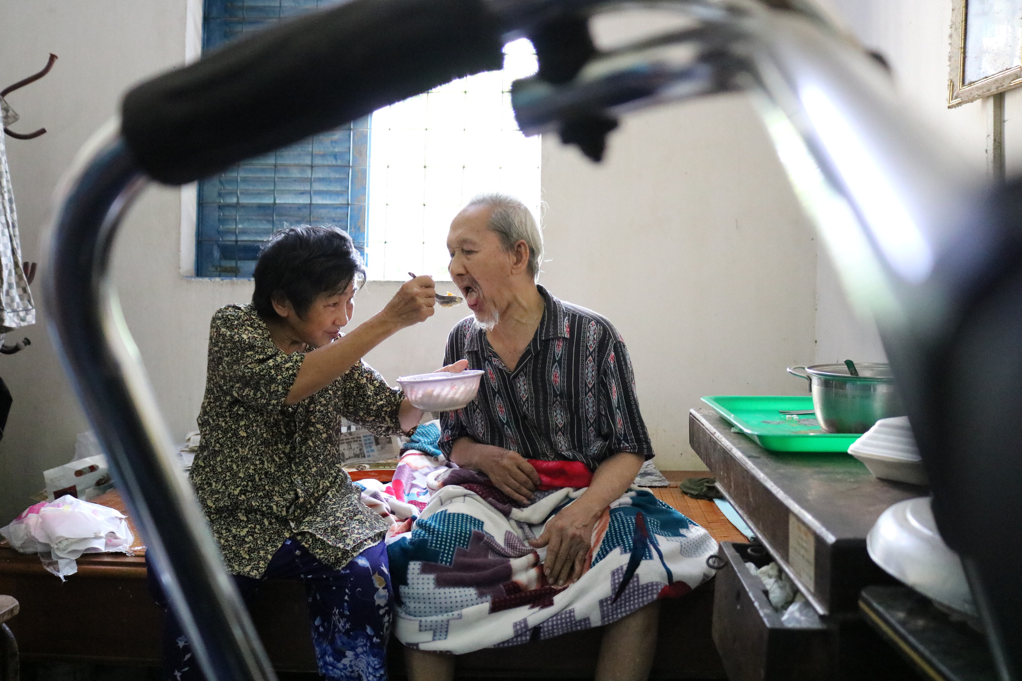 Ho Chi Minh City septuagenarian vendor fends for leper husband, 5 children for 16 years