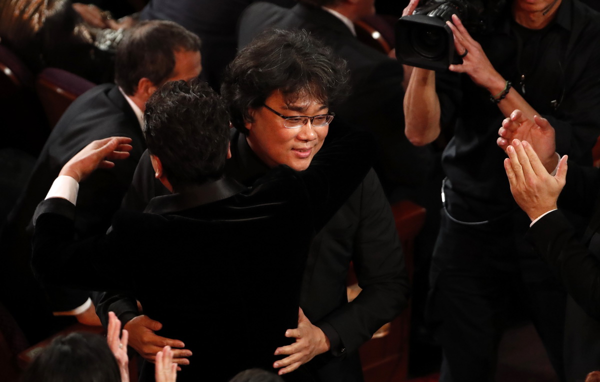 Bong Joon-ho wins the Oscar for Best Picture for 'Parasite' at the 92nd Academy Awards in Hollywood, Los Angeles, California, U.S., February 9, 2020. Photo: Reuters