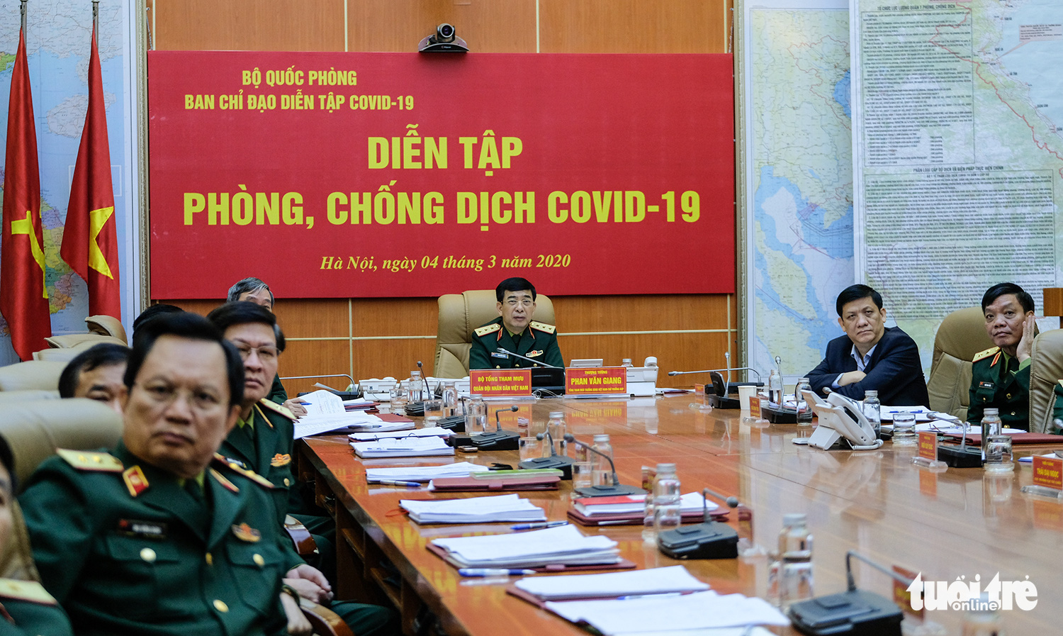 Colonel General Phan Van Giang, deputy defense minister and chief of staff of the Vietnam People’s Army, chairs an exercise for COVID-19 prevention in Hanoi, March 4, 2020. Photo: Nam Tran / Tuoi Tre