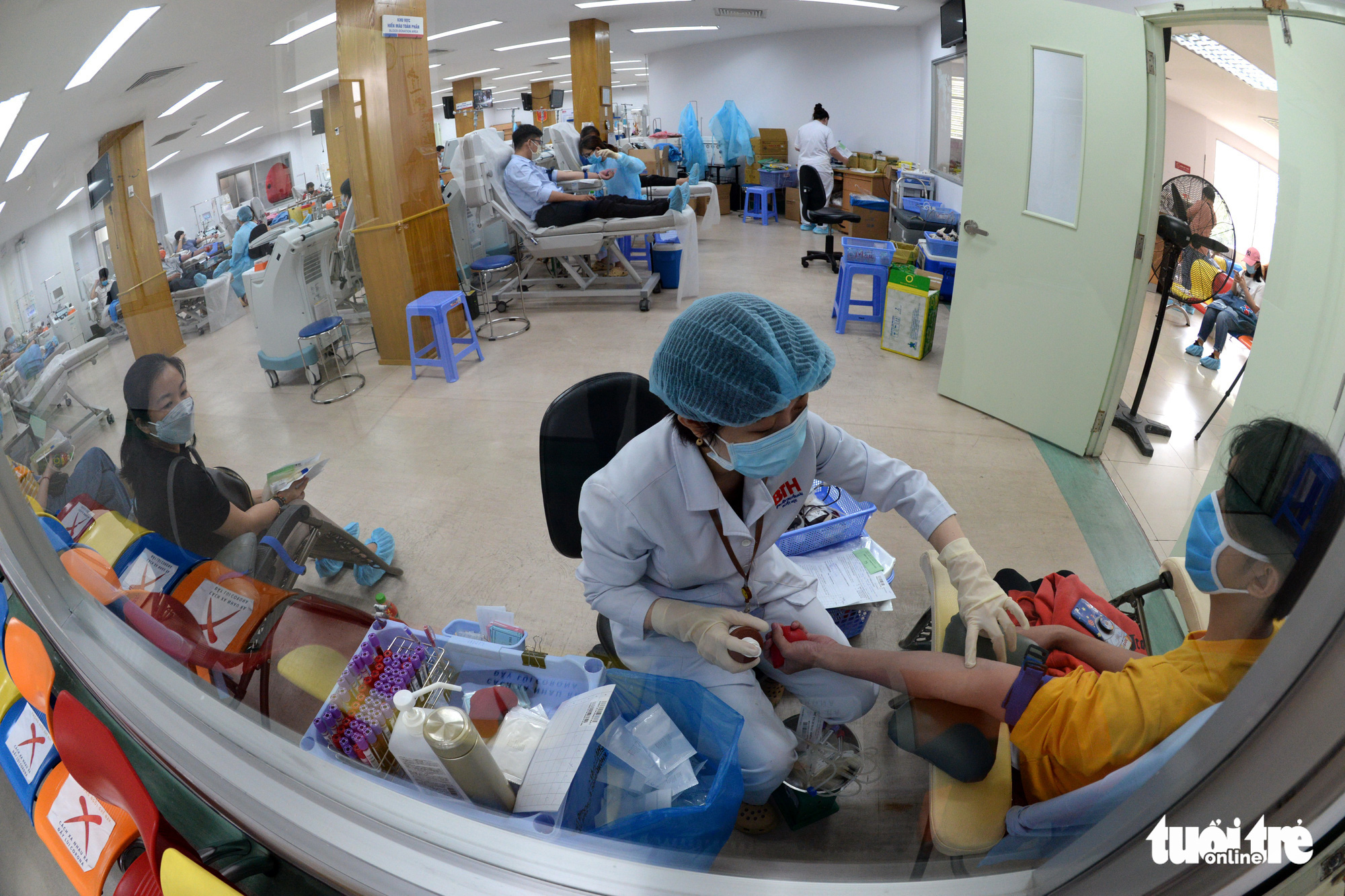 A blood drive at the Ho Chi Minh City Hospital of Blood Transfusion and Hematology. Photo: T.T.D. / Tuoi Tre