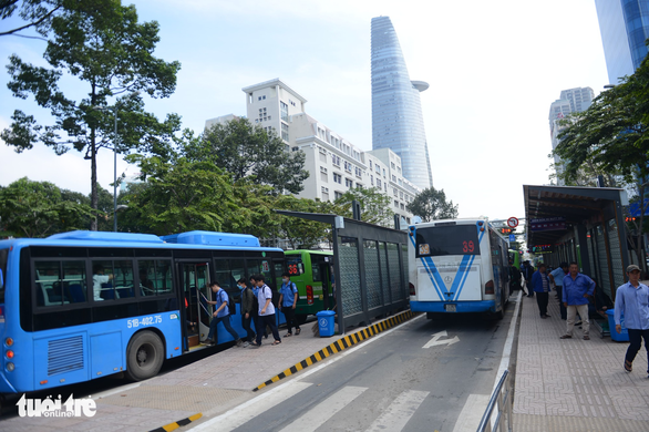 Ho Chi Minh City extends suspension of 4-wheeled commercial passenger vehicles