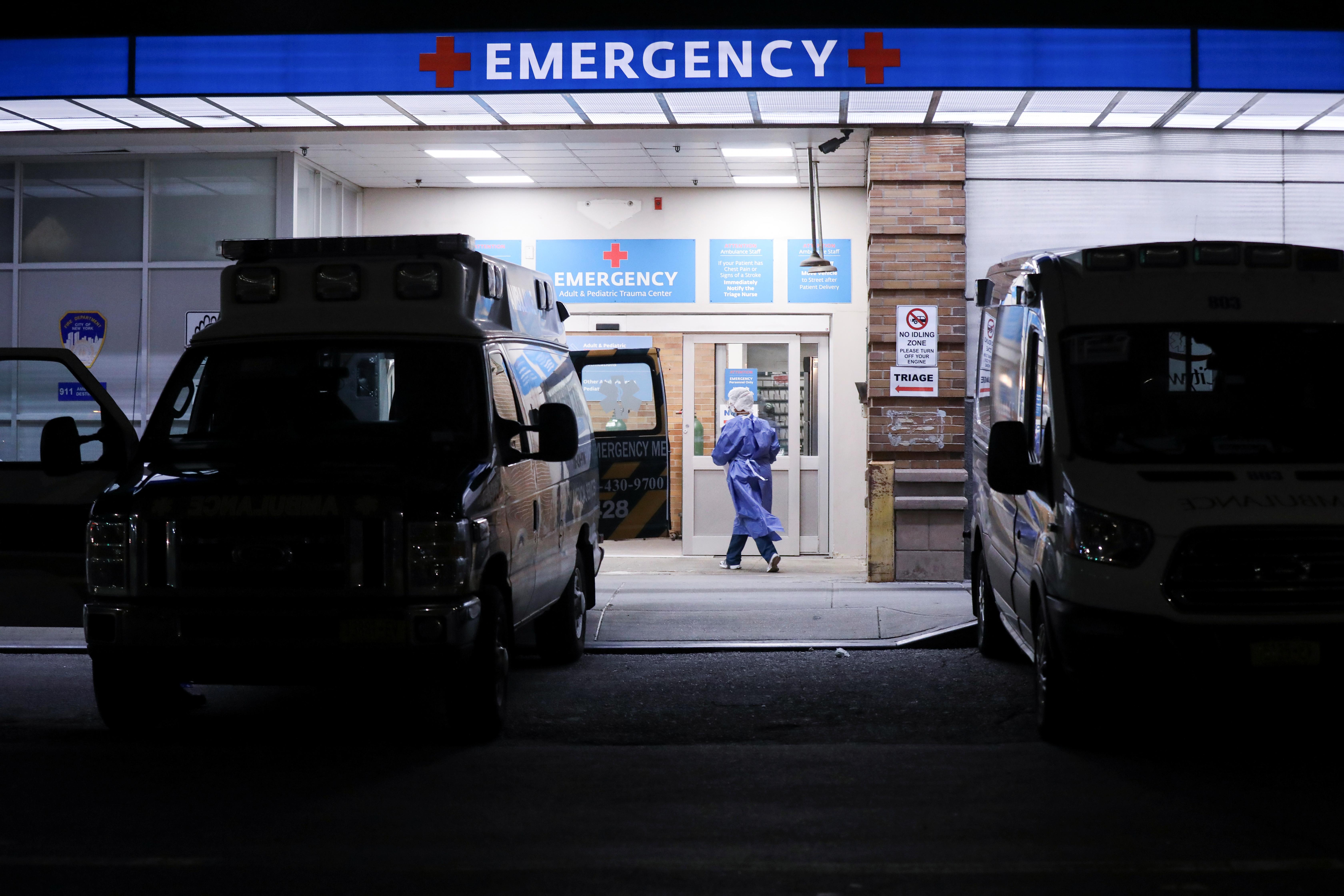 Medical workers respond at Maimonides Medical Center during the outbreak of the coronavirus disease (COVID19) in the Brooklyn borough of New York, U.S., April 14, 2020. Photo: Reuters