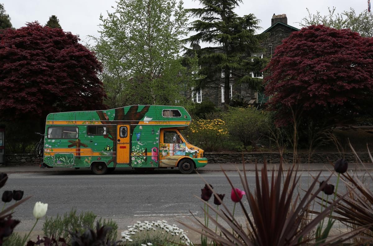 A camper van is seen in Windermere, as the spread of the coronavirus disease (COVID-19) continues, Windermere, Britain, April 28, 2020. Photo: Reuters