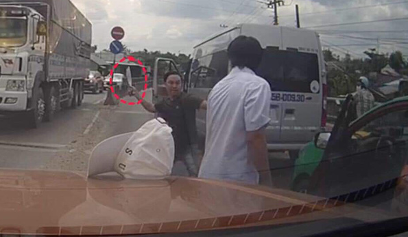 Taxi driver attacked in road rage incident in southern Vietnam