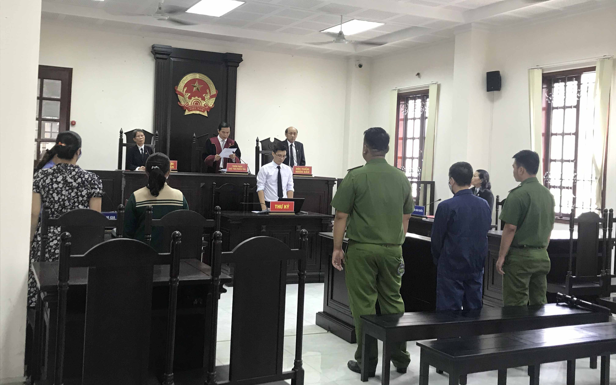 Nguyen Tien Dung stands his trial at the People’s Court in Bin Chanh District, Ho Chi Minh City on May 15, 2020. Photo: T.L. / Tuoi Tre