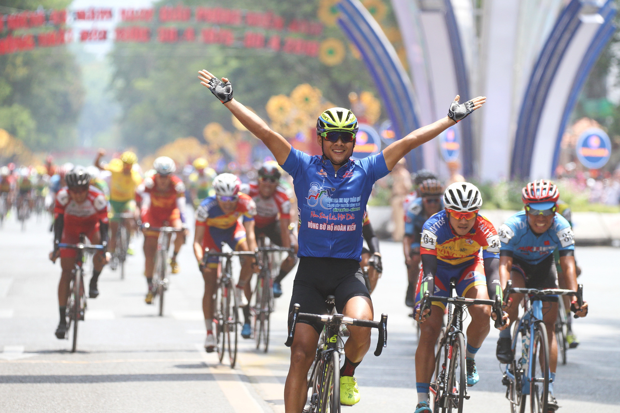 Post-COVID-19 cycling race to kick off in Vietnam next week