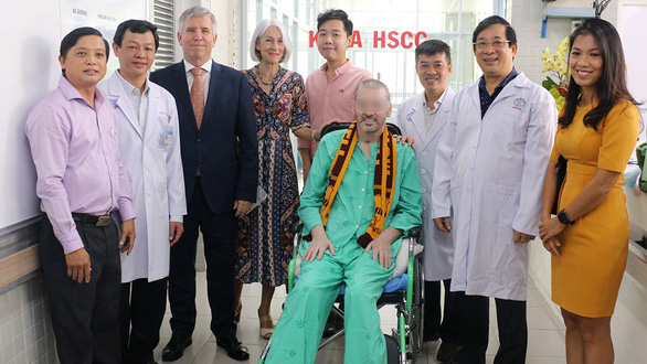 British COVID-19 patient to have insurer pay all treatment costs in Vietnam