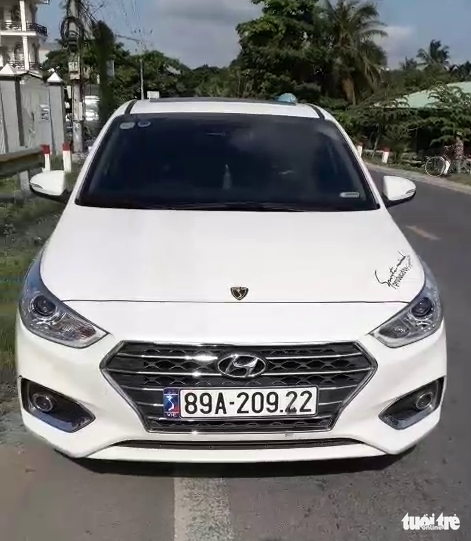 This photo shows the car driven by Phan Thanh May who caused a hit-and-run in Chau Thanh District, Tien Giang Province, Vietnam, August 24, 2020. Photo: Hoai Thuong / Tuoi Tre