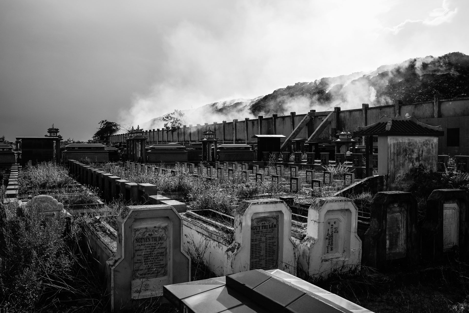 Smoke pillows from the Cam Ha landfill (behind the graveyard) in Hoi An City, Quang Nam Province, Vietnam in this photo taken on September 10, 2020. Photo: Etienne Bossot