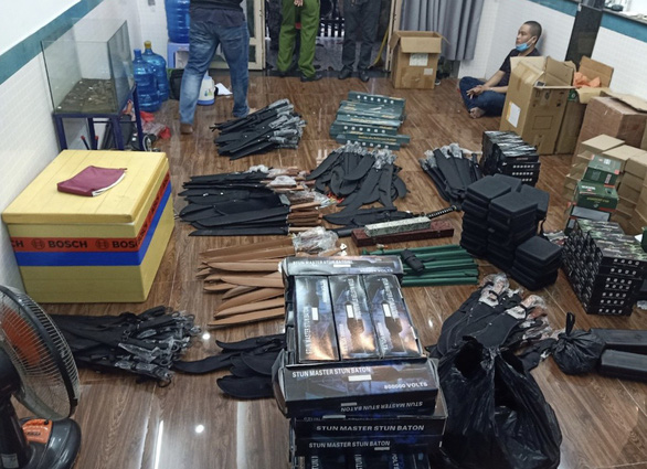 Police find weapons in bulk in gun deliveryman’s room in Ho Chi Minh City