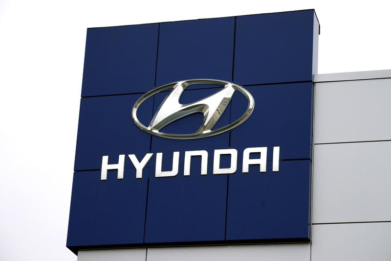 Hyundai's Motional partners with Via to launch U.S. robotaxi service in 2021