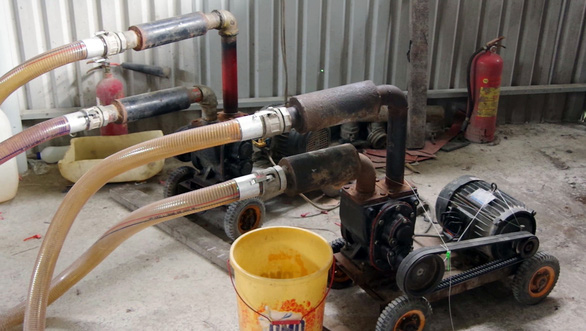Pumping systems used to mix fake fuel. Photo: Quang Anh/Tuoi Tre
