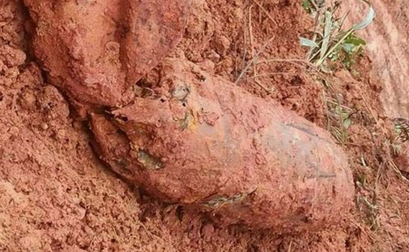 Vietnam imposes nine-day ban on national highway to deal with UXO