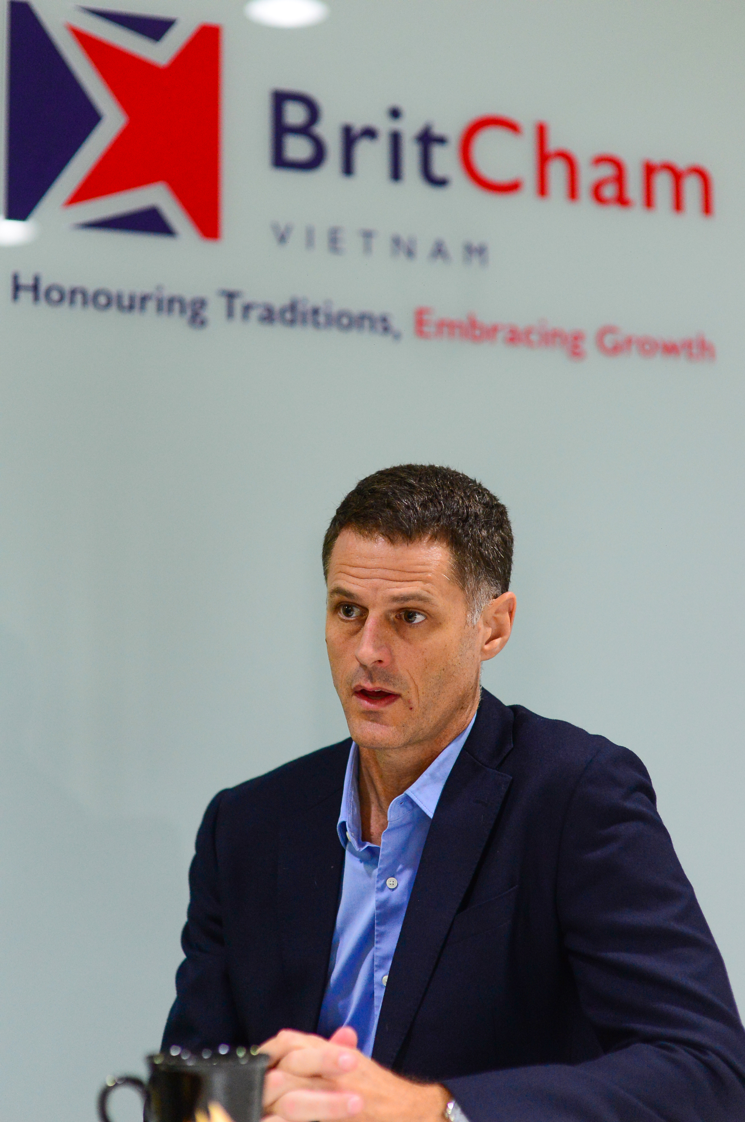 Executive Director of British Chamber of Commerce Vietnam Brian Bulloch is seen during the interview with Tuoi Tre News on November 12, 2020. Photo: QUANG DINH