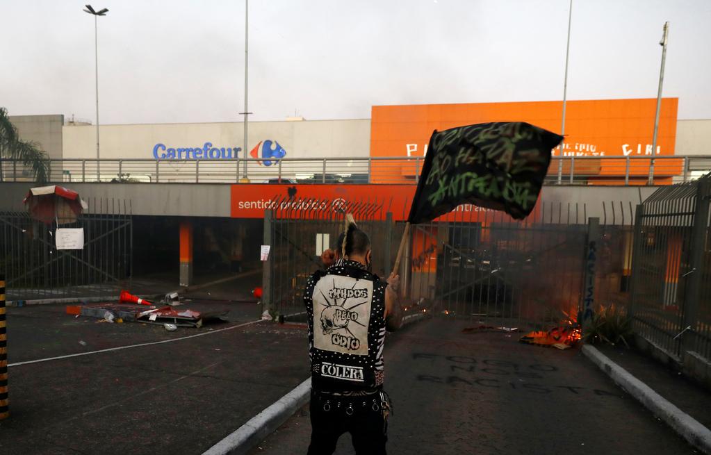 Violence erupts in Brazil after Black man beaten to death at Carrefour store