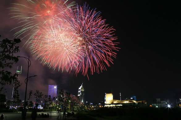 Vietnam’s new decree allows fireworks during special events