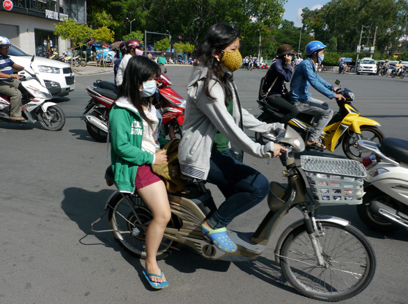Vietnam to require driver's license for electric bicycles, mopeds