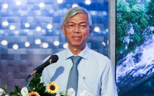Ho Chi Minh City deputy chairman Vo Van Hoan speaks at a workshop on ideas for giving the city’s iconic lake and its surroundings a facelift and embellishments, December 22, 2020. Photo: Thao Le / Tuoi Tre