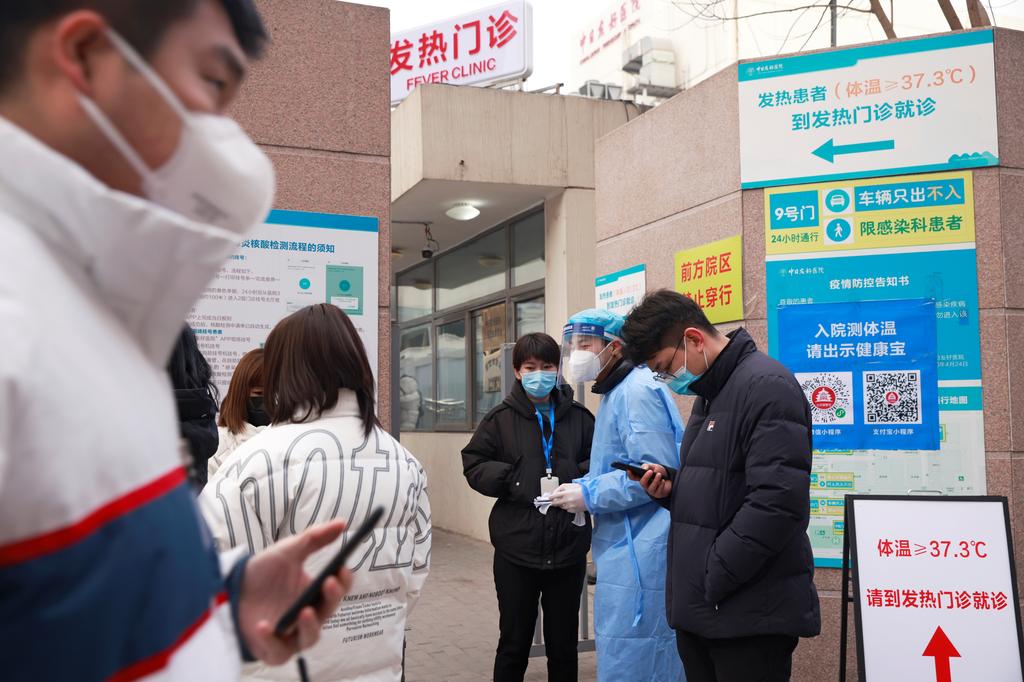 China steps up COVID curbs near Beijing as infections rise