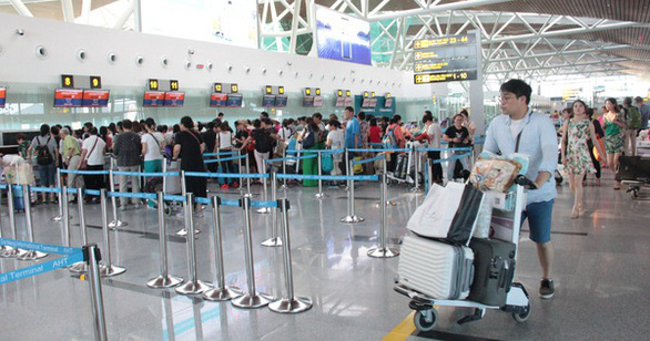 Vietnam suspends inbound flights from countries with coronavirus variant