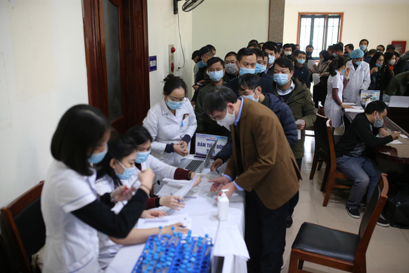 Vietnam conducts COVID-19 tests on journalists who will cover 13th Party National Congress