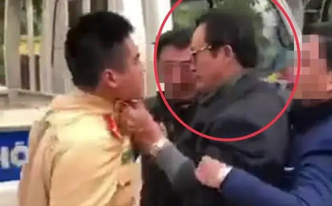 Vietnamese official filmed slapping traffic policeman after being pulled over for drunk driving