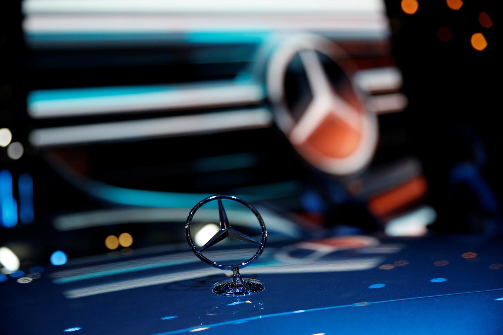 Daimler to recall 2.6 million Mercedes-Benz cars in China