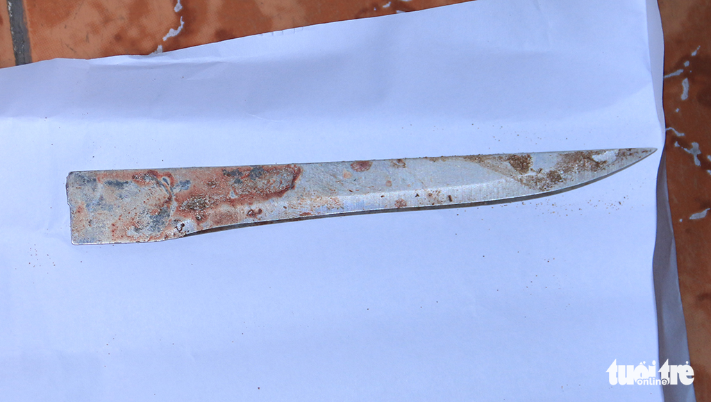 The knife Nghia used to murder Thai Quang Minh. Photo: Tien Vu / Tuoi Tre