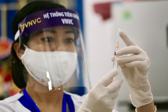 Vietnam asks for foreign support in procuring COVID-19 vaccines