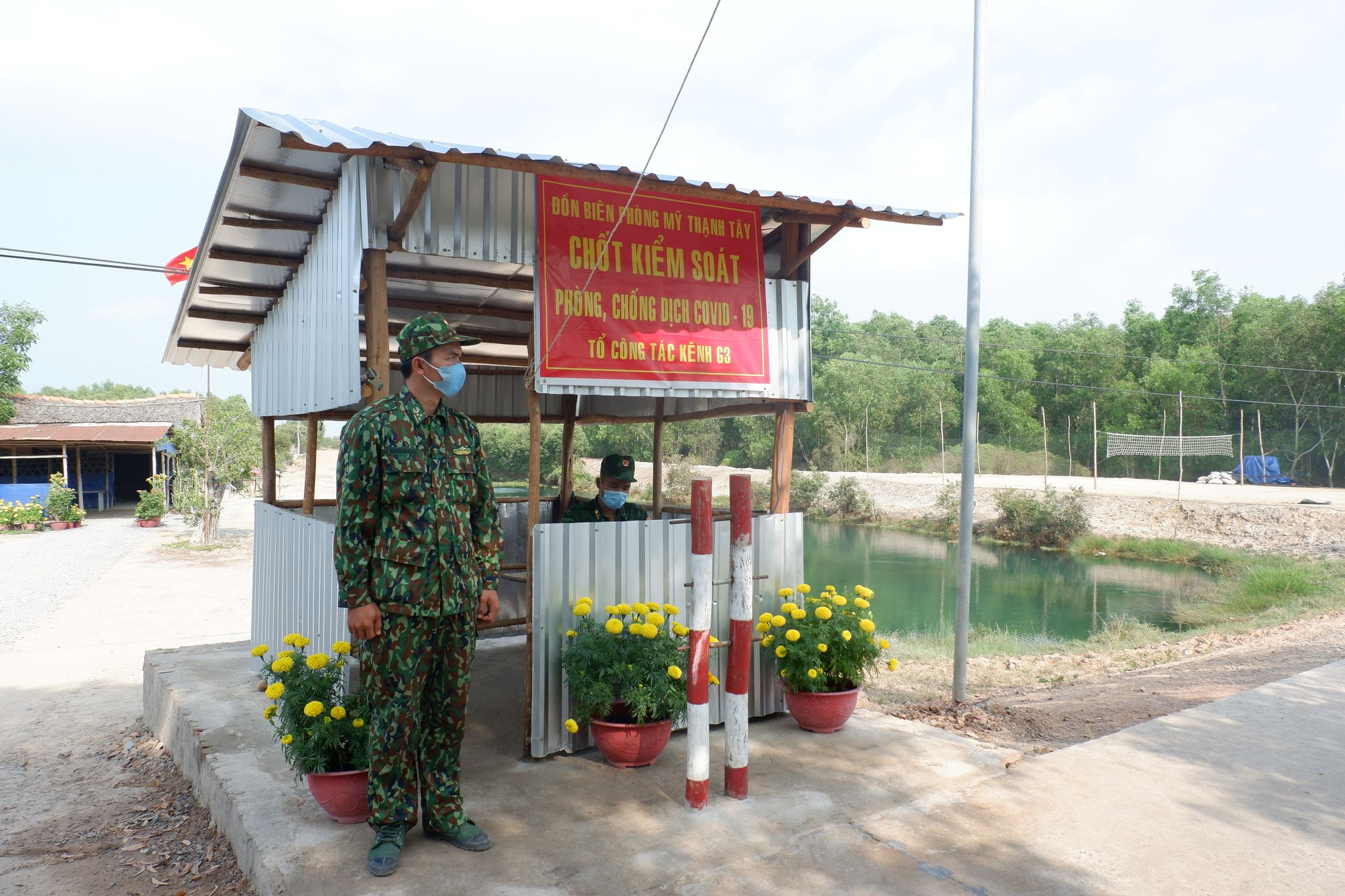 Vietnam tightens security along southwestern border amidst rising COVID-19 risk