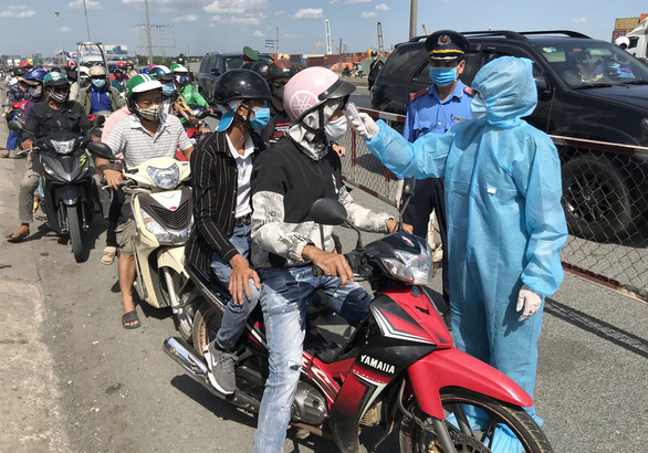 Ho Chi Minh City installs 12 coronavirus checkpoints at entrances